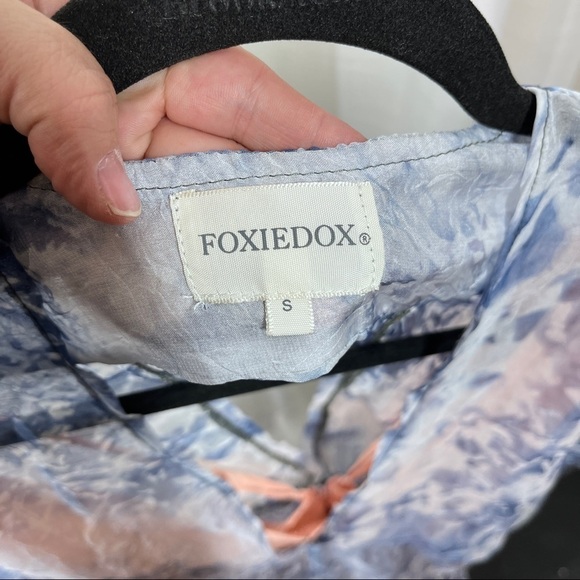 Foxiedox maxi dress with low neck - Picture 11 of 12